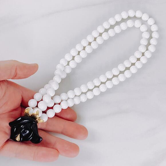 Vintage Signed K.J.L. for Avon Black Rose White Bead Necklace Gold Tone 1980s - Picture 2 of 16